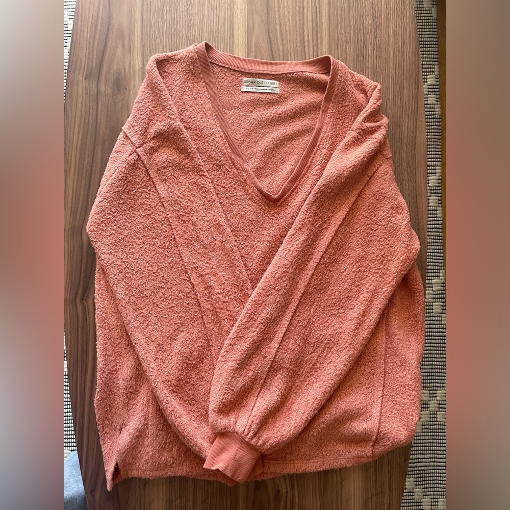 UO V-Neck